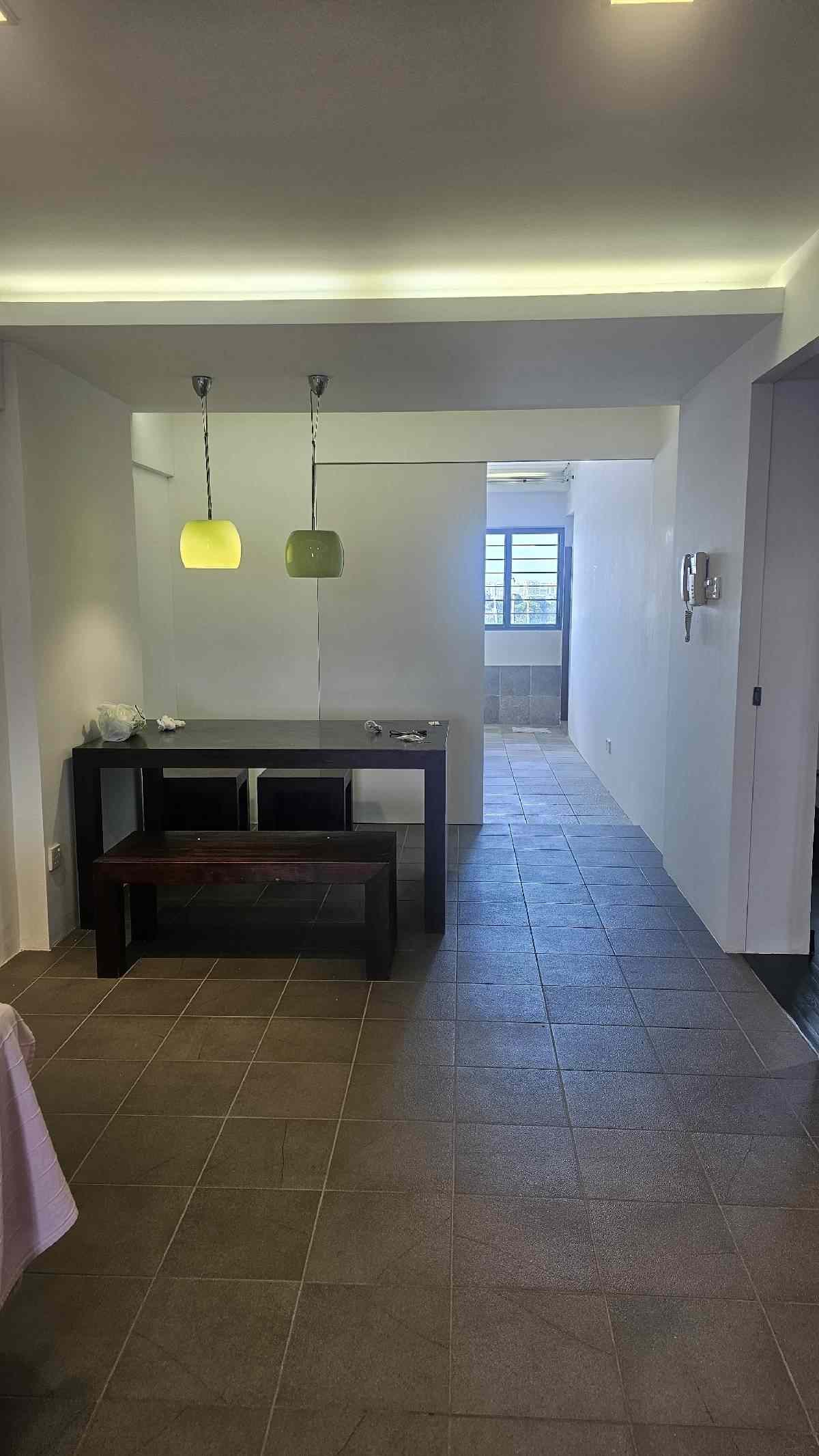 Prop-GPT: HDB Apartment: D16  712 Bedok Reservoir Road