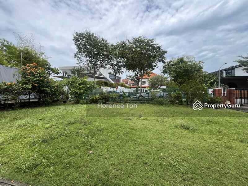 Prop-GPT: Detached: D15  Mountbatten road Detached House