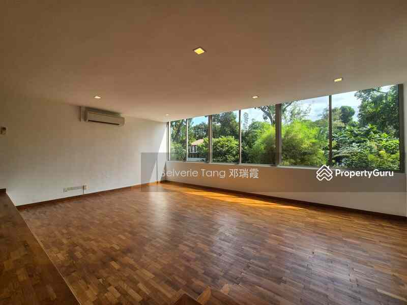 Prop-GPT: Apartment: D10  Nassim Regency