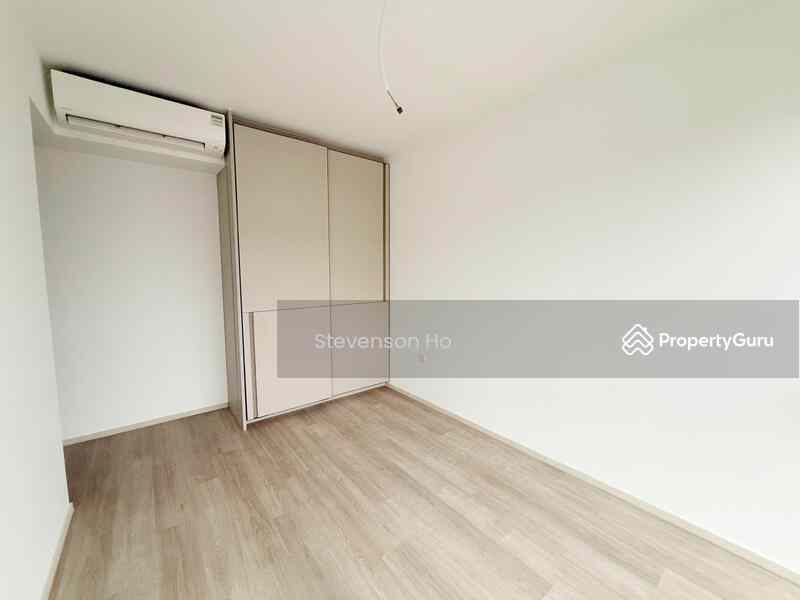 Prop-GPT: Condominium: D27 Yishun The Watergardens at Canberra