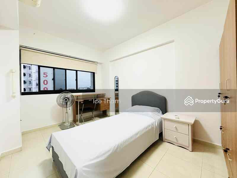 Prop-GPT: HDB Flat: D27  508B Wellington Circle