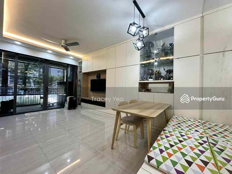 Prop-GPT: Condominium: D19 Punggol Parc Centros
