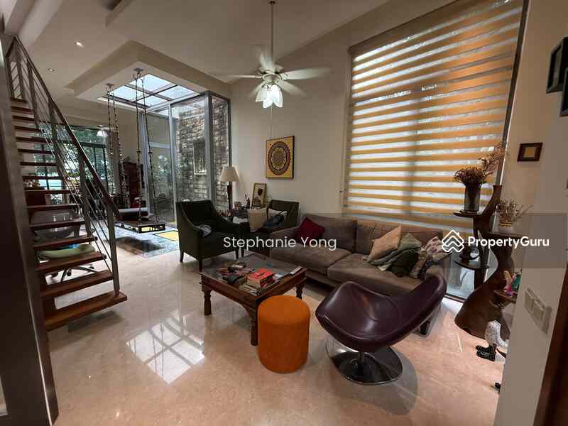 Prop-GPT: Condominium - Cluster House: D11  The Chancery Residence