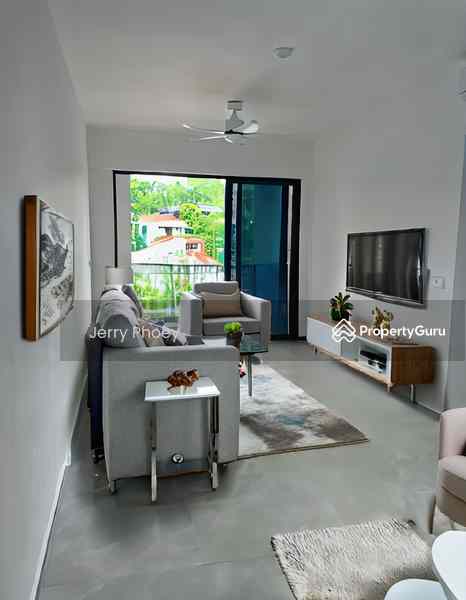 Prop-GPT: Condominium: D21 Upper Bukit Timah Mayfair Gardens