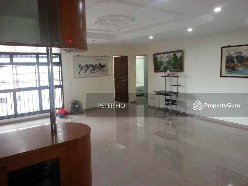 Prop-GPT: HDB Flat: D19  207C Compassvale Lane