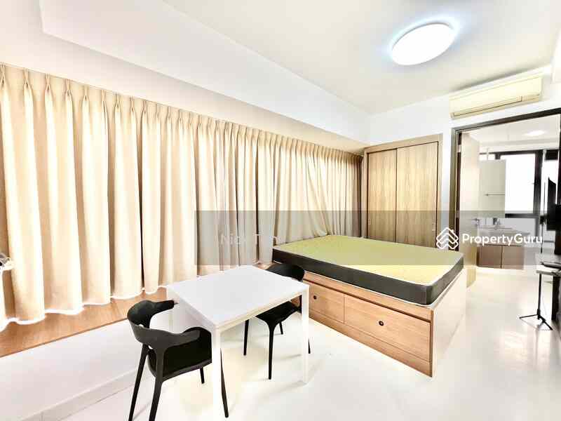 Prop-GPT: Condominium: D12  Airstream