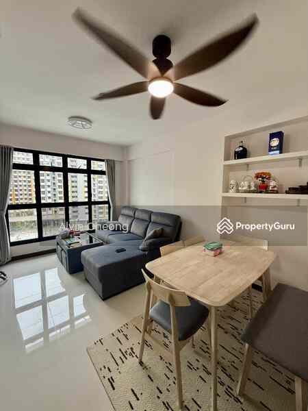 Prop-GPT: HDB Flat:   238b tengah garden