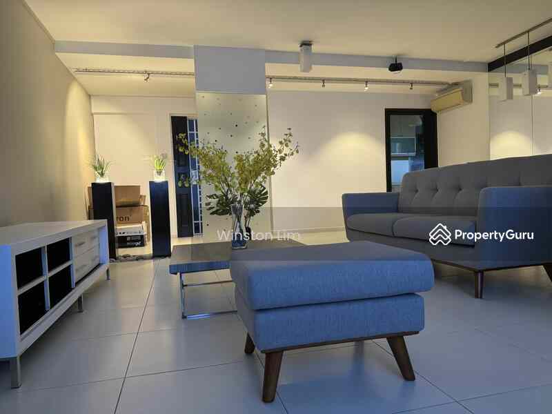 Prop-GPT: HDB Flat: D19  324D Sengkang East Way