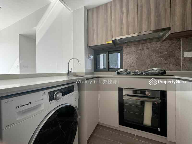 Prop-GPT: Condominium: D12  Verticus