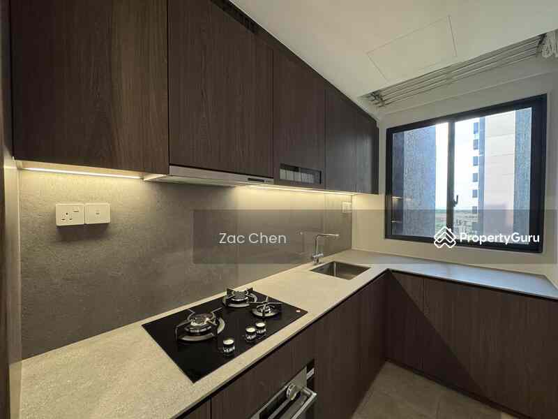 Prop-GPT: Condominium: D07  Midtown Modern
