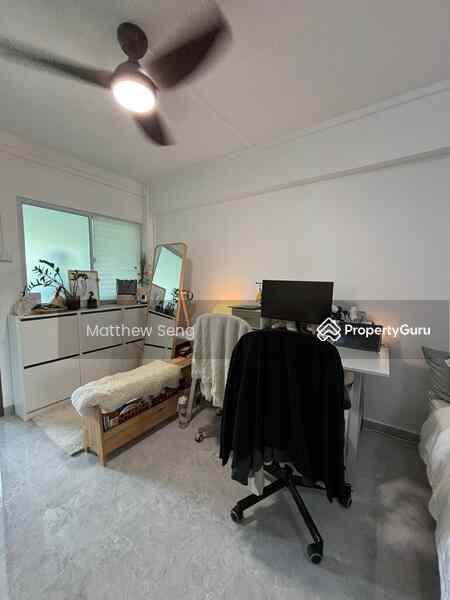Prop-GPT: HDB Flat: D18  484 Tampines Street 43