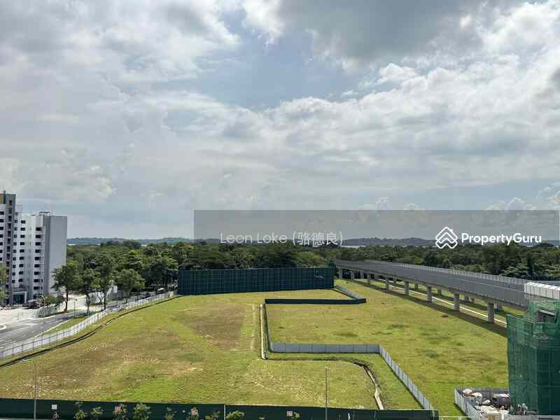Prop-GPT: Condominium: D18 Pasir Ris Pasir Ris 8