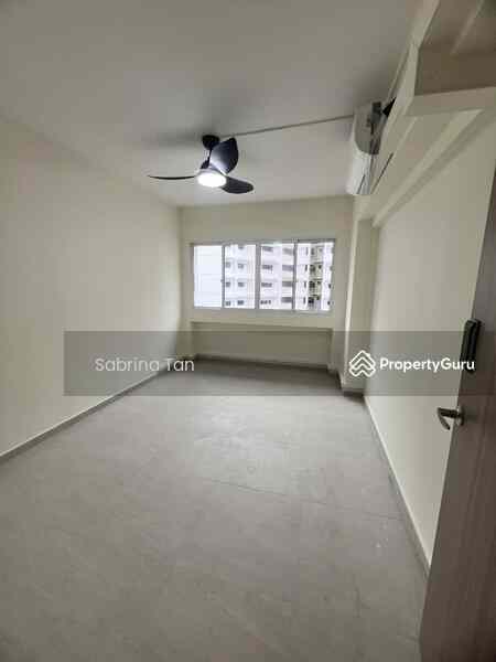 Prop-GPT: HDB Flat: D27  407 Sembawang Drive