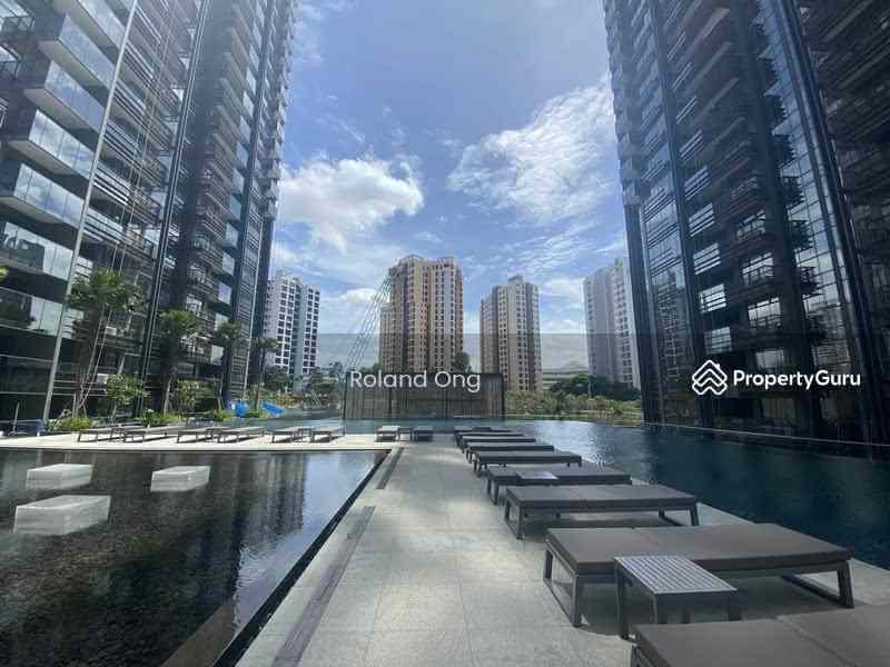 Prop-GPT: Condominium: D20  JadeScape