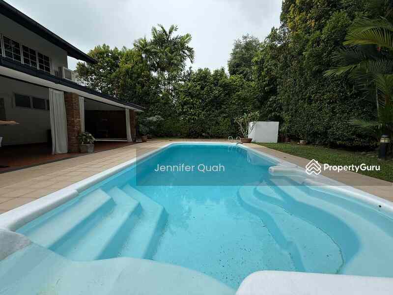 Prop-GPT: Bungalow: D21  Sunset Way