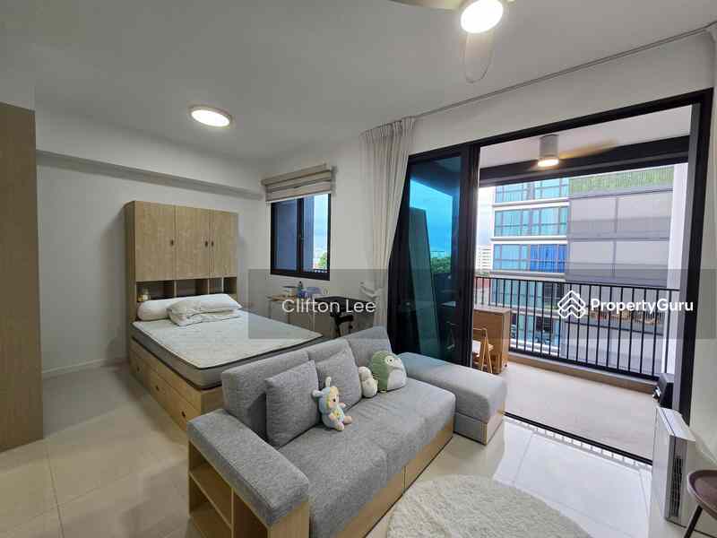 Prop-GPT: Condominium: D18  Treasure at Tampines