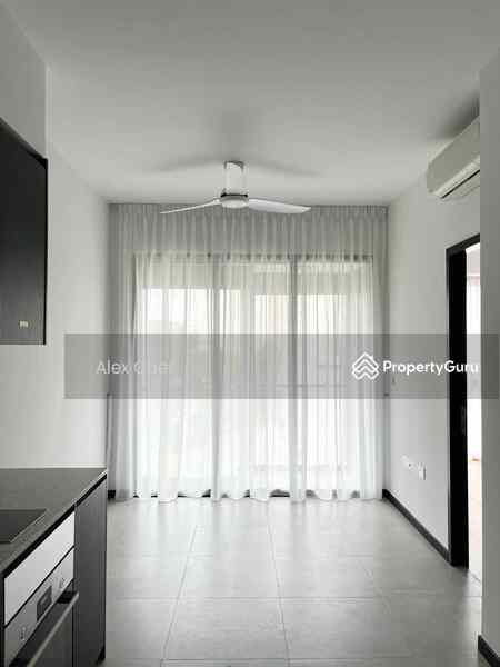 Prop-GPT: Condominium: D23  Bukit 828
