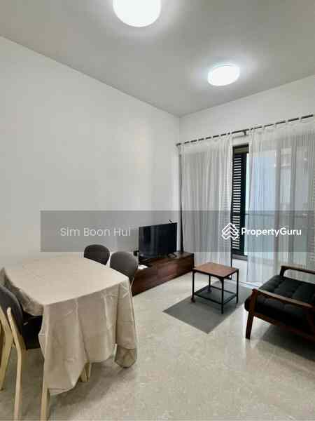 Prop-GPT: Condominium: D23 Hillview Laurel Tree