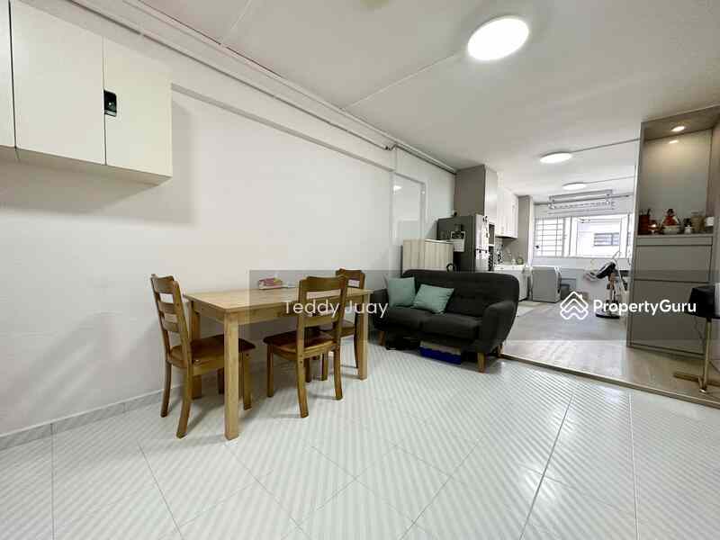Prop-GPT: HDB Flat: D23 Bukit Batok 371 Bukit Batok Street 31