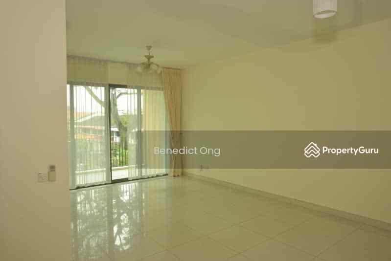 Prop-GPT: Condominium: D19  Tangerine Grove