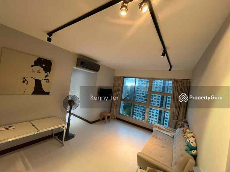 Prop-GPT: HDB Flat: D03  50 Commonwealth Drive