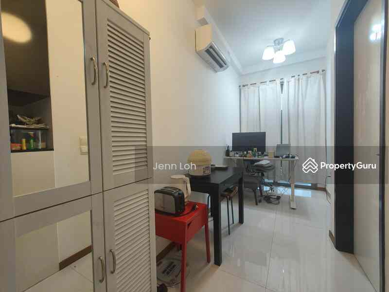 Prop-GPT: Apartment: D08  City Loft