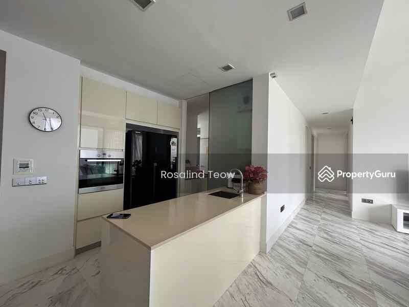 Prop-GPT: Condominium: D11  VIVA