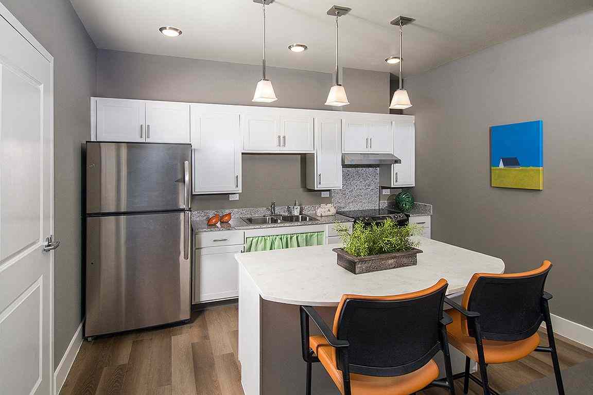 Prop-GPT: Apartment: OH Marysville, Union 43040 201 Professional Pkwy #2726219, Union County, Marysville, OH, 43040: USD 1,662