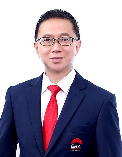 Eric Khoo, Rare Spacious 2 Bedder With 2 Baths,dumbbell-layout,do Not Miss ! | Prop-GPT the AI-Powered Property Guru