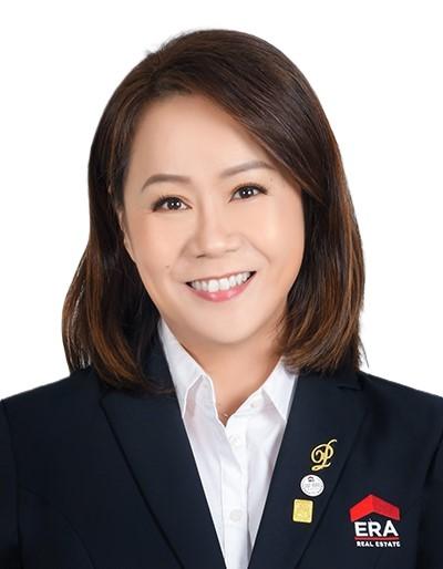 Prop-GPT: Jenny Chan, 3bedrooms Waterfront Facing Unit With Fireworks View