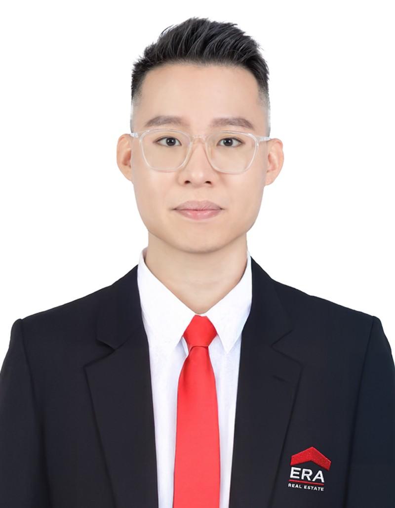 Prop-GPT: Nigel Aw, Pinetree Hill