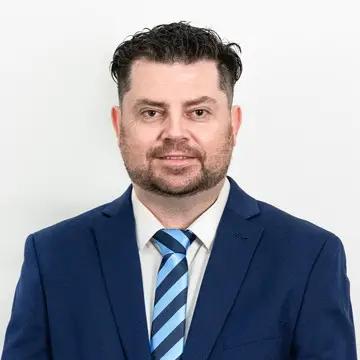 Prop-GPT: Glen Davies, 2B/595 Wynnum Road, MORNINGSIDE, QLD 4170 - Offices for Rent - harcourts.net