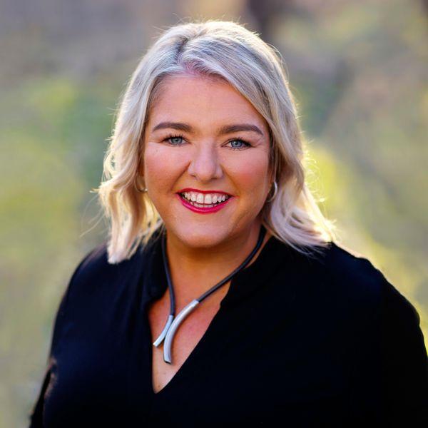 Prop-GPT: Andrea Lever, Townhouse for Sale: South Albury, NSW 2640, NSW, 2640