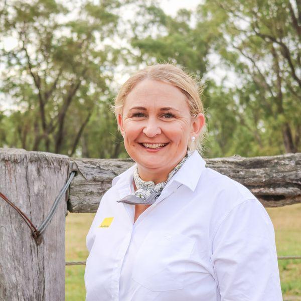 Jennah Hopper - Property Consultant, Ray White Rural Gracemere, Australia