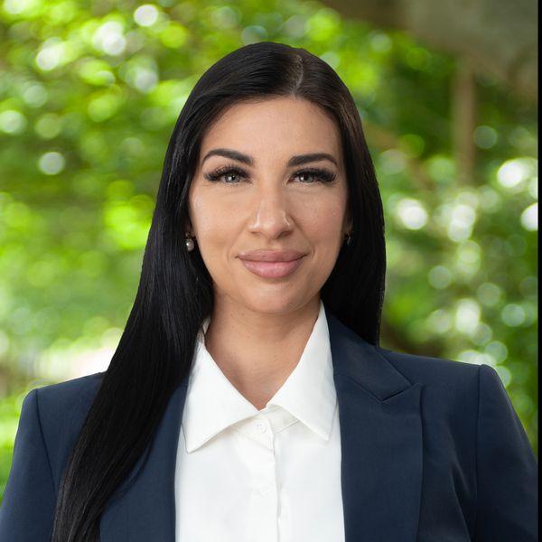 Rachele Rizzo - Property Consultant, Ray White Sunbury, Australia