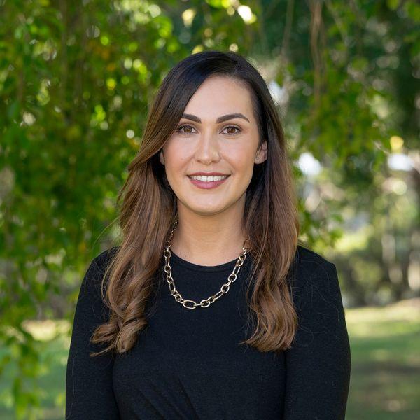 Prop-GPT: Yamila Peters, 2 Bedroom Unit in Great Location *new photos to come