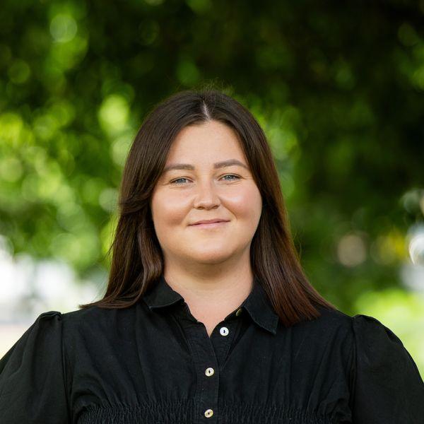 Prop-GPT: Stacey Newman, Prime location