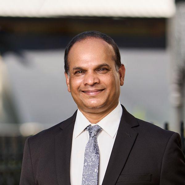 Srini Narayanaswamy - Property Consultant, Ray White Port Adelaide, Australia