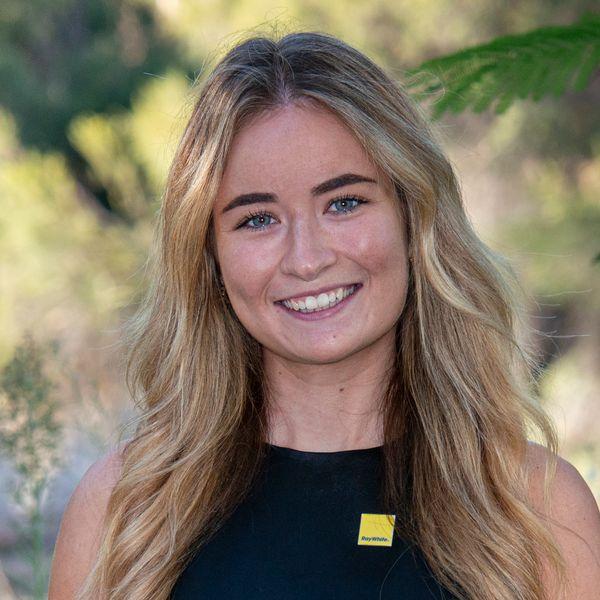 Alexa Curnuck - Property Consultant, Ray White Stocker Preston | Busselton, Australia
