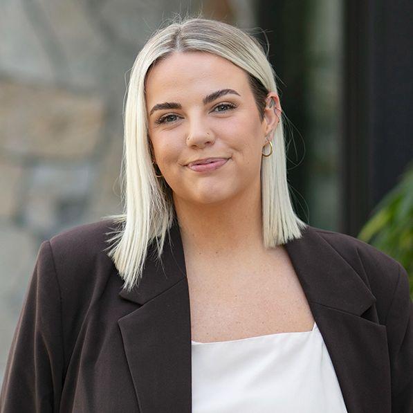 Amber Burdoe - Property Consultant, Ray White Kawana Waters, Australia