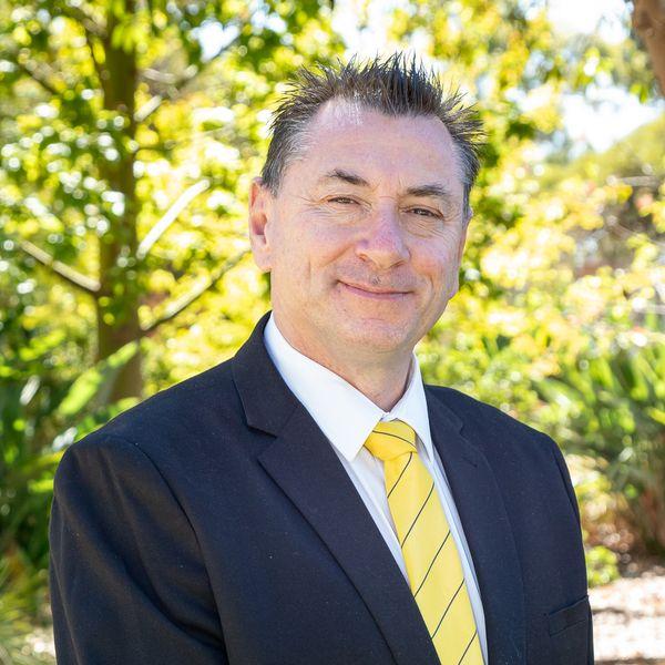 Tony Minopoulos - Property Consultant, Ray White Craigmore, Australia