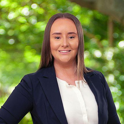 Prop-GPT: Katie Burn, Stylish & Low-Maintenance Living in a Central Location