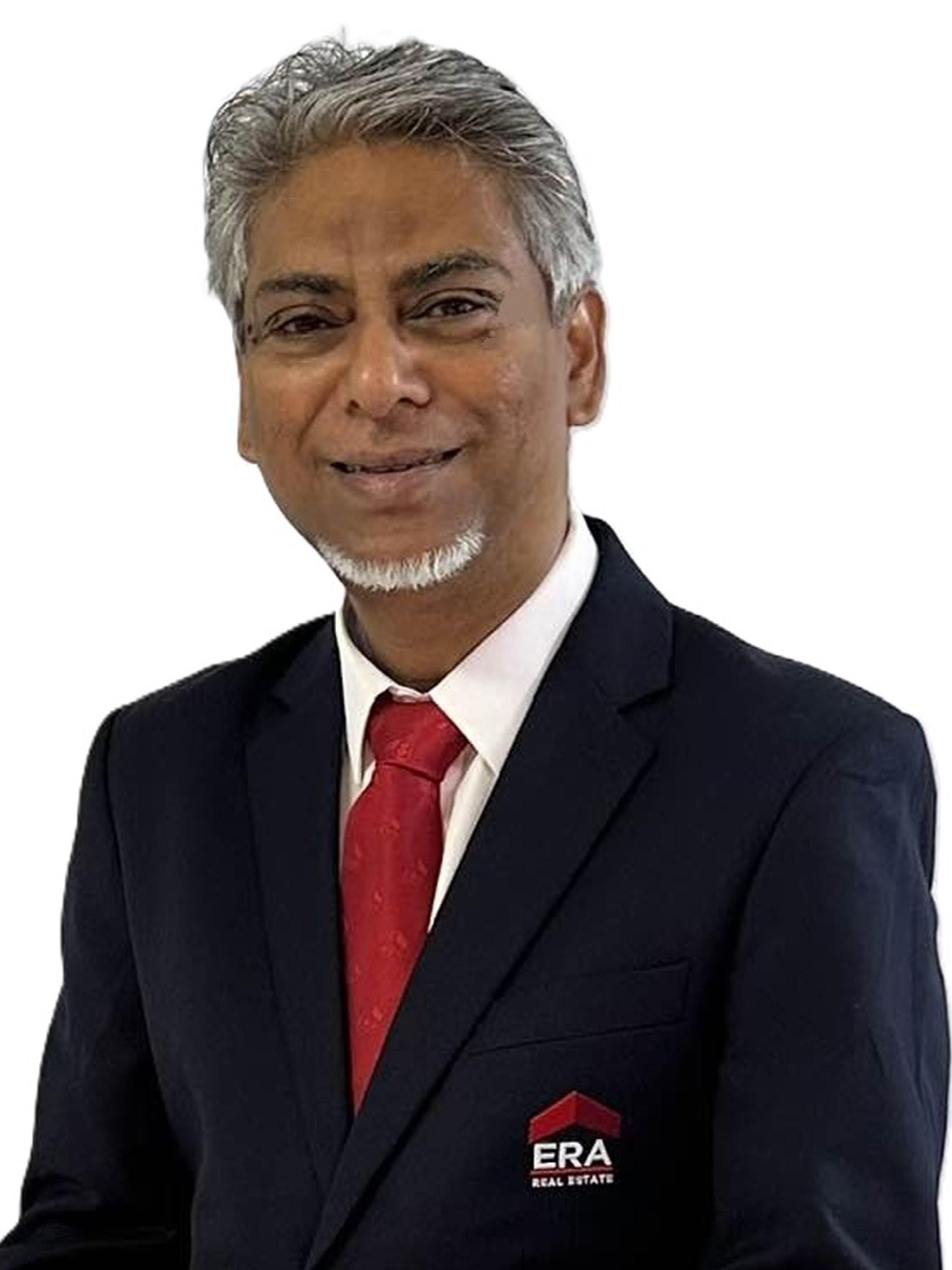 Prop-GPT: Anwar Pillay, Quaint 3-rm Standard Near Mrt Station