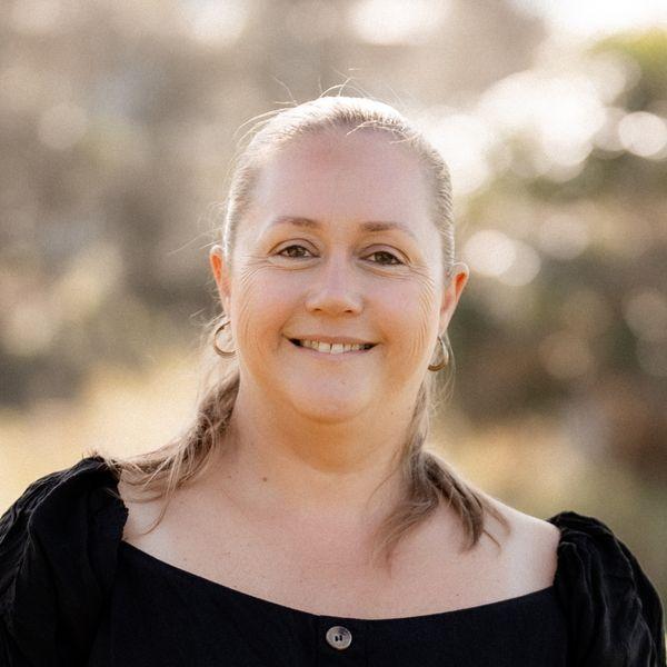 Prop-GPT: Belinda Lennon, Stylish 2 Bedroom Unit