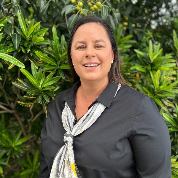 Prop-GPT: Emma Williams, Stunning Property, Stunning Location