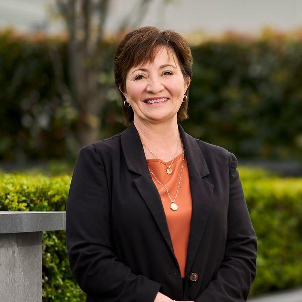 Lyn Edwards - Property Consultant, Ray White Flinders Park, Australia