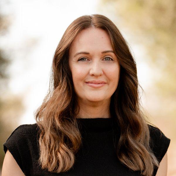 Elli Sukara Prop-GPT: Elli Sukara, Spacious Family Home with Pool