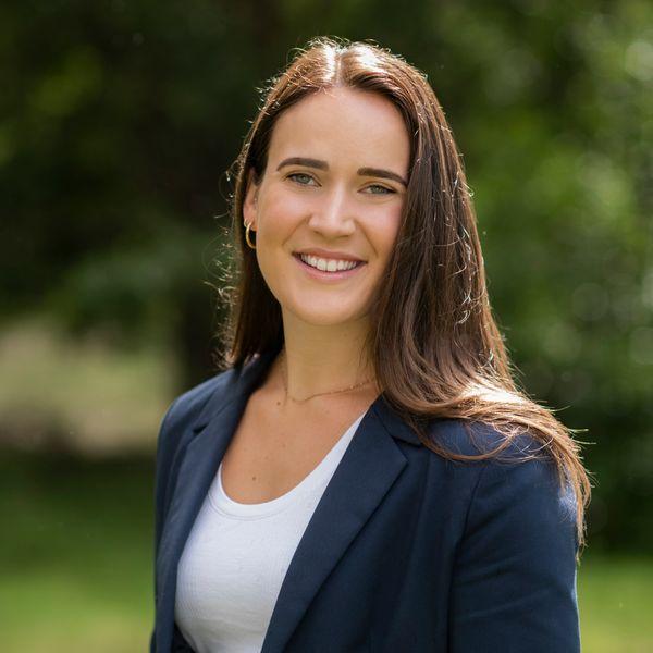 Annie Martin - Property Consultant, Ray White Callala Bay, Australia