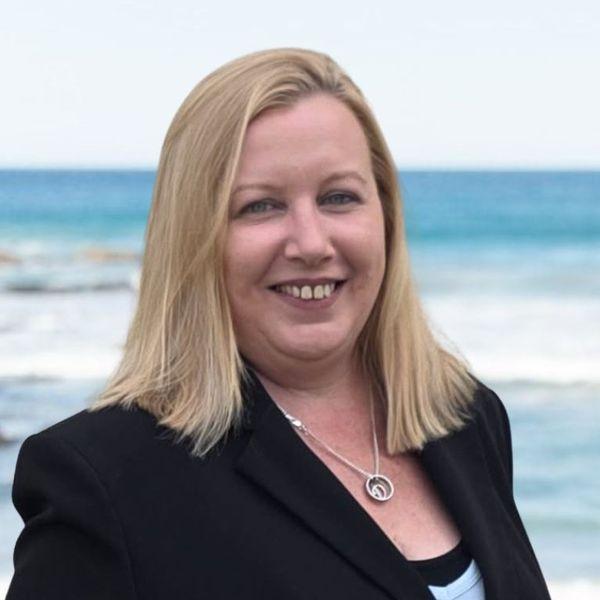 Kylie Hewson Prop-GPT: Kylie Hewson, Coastal Lifestyle-2 bedroom Home