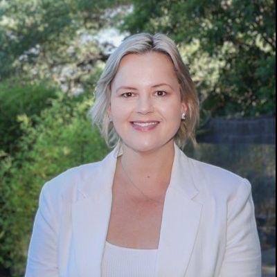 Svetlana Bobroff - Property Consultant, Ray White Berwick, Australia